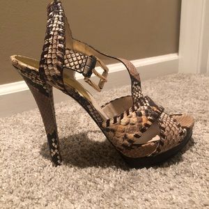 Michael Kors Jet Set 6 heels